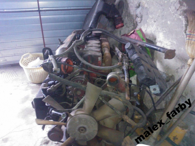 Двигатель STEYR + коробка передач 6-cyl 154kw в сборе