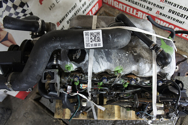 Фотография контрактного двигателя сверху Peugeot CRD93