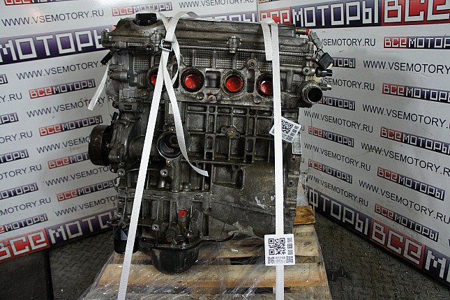 Двигатель вид с боку TOYOTA 1AZ-FE