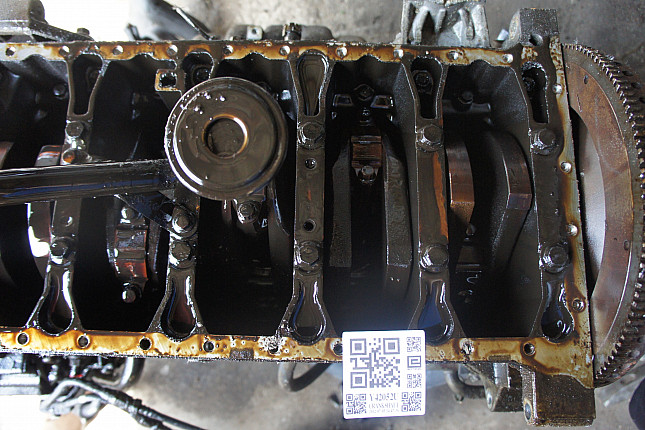Фотография блока двигателя без поддона (коленвала) VOLVO B5254S