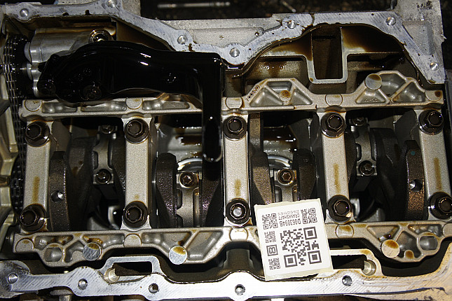 Фотография блока двигателя без поддона (коленвала) MAZDA LF17