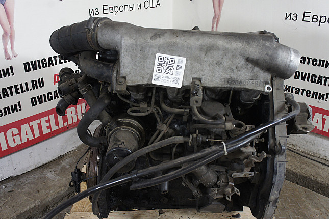 Двигатель вид с боку Opel X 15 DT (T4EC1)