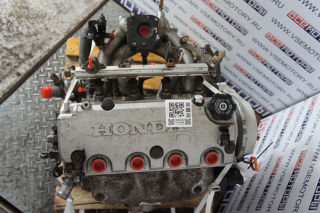 Фотография контрактного двигателя сверху HONDA D14A3