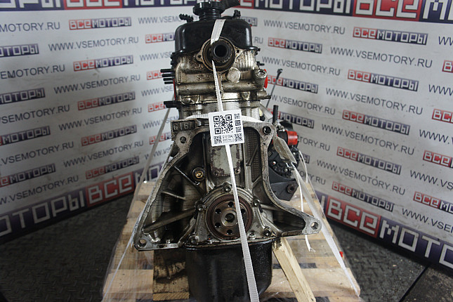 Двигатель вид с боку SUZUKI G16A (ЕВРОПА)