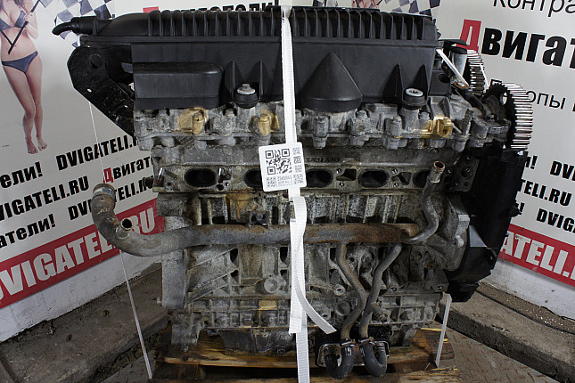 Двигатель вид с боку Volvo B 5244 S5