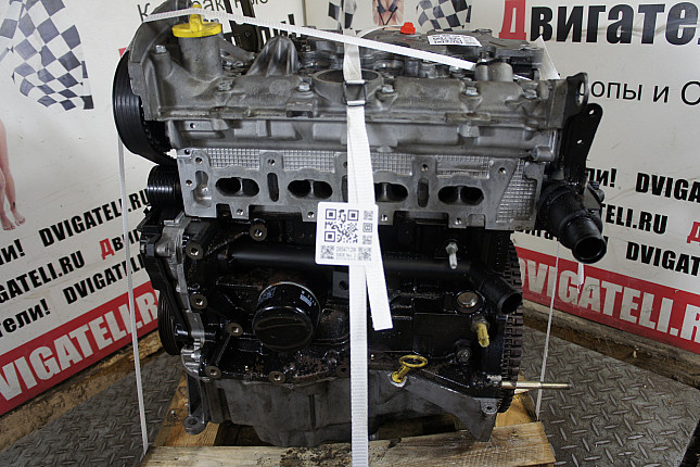 Двигатель вид с боку Renault K4M D 812