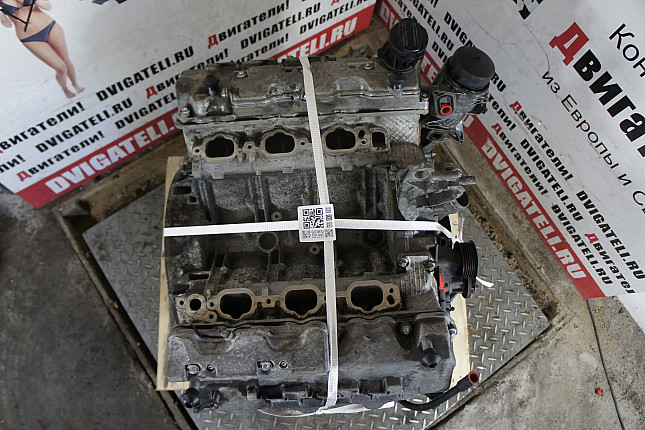 Фотография контрактного двигателя сверху Mercedes M 112.944