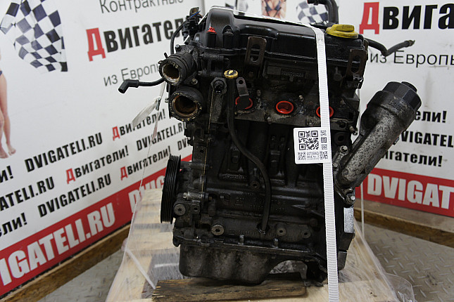 Двигатель вид с боку Opel Z 10 XE
