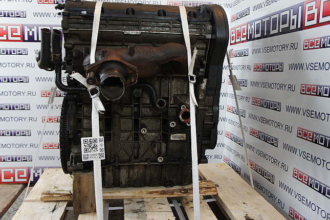 Двигатель вид с боку PEUGEOT LFY (XU7JP4)