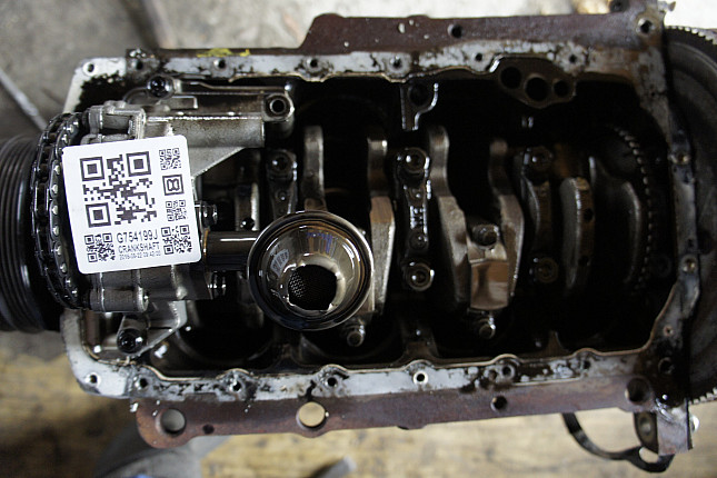 Фотография блока двигателя без поддона (коленвала) VW AVF