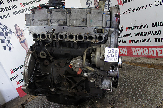 Двигатель вид с боку Jeep ENR