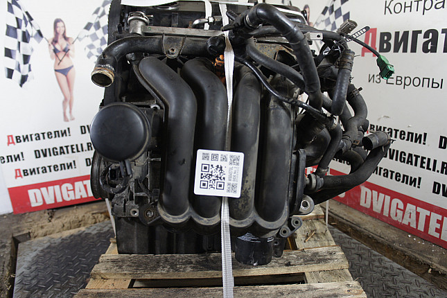 Двигатель вид с боку VW ARM