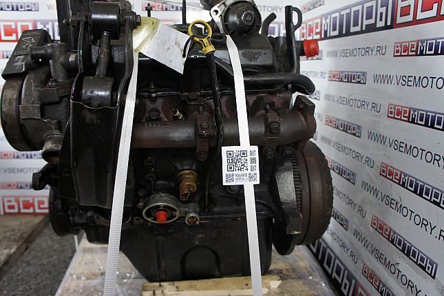 Двигатель вид с боку CHEVROLET LG6