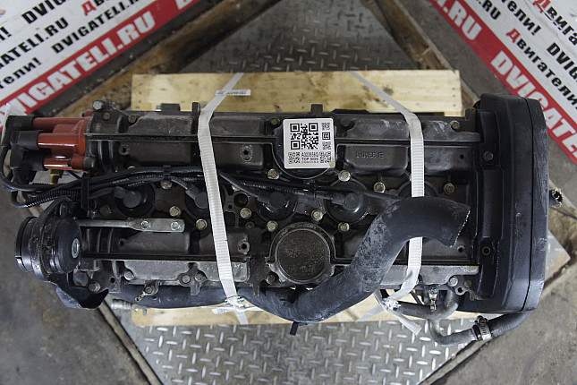 Фотография контрактного двигателя сверху Volvo B 5252 S
