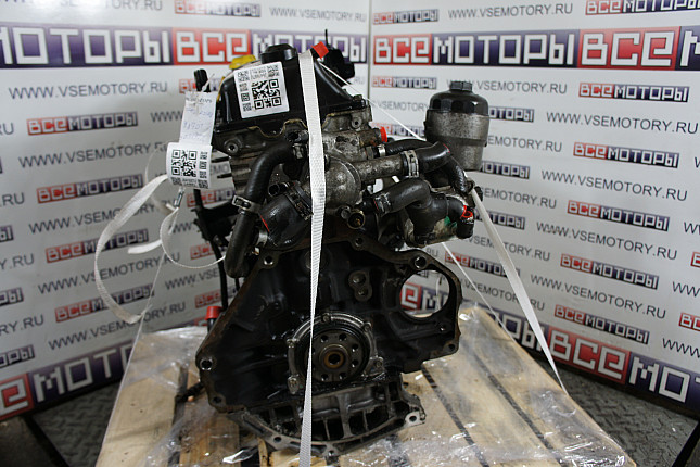 Двигатель вид с боку OPEL Y 17 DT