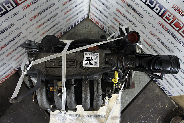 Фотография контрактного двигателя сверху VW AET
