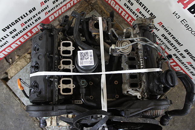 Фотография контрактного двигателя сверху Audi AFB