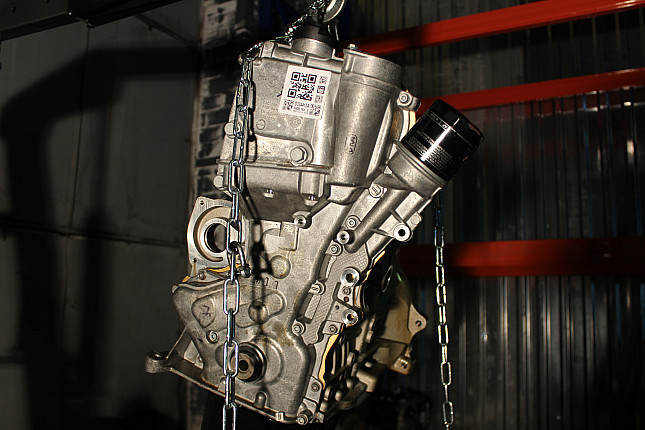 Фотография мотора VW CFNA