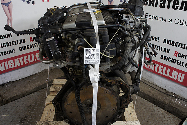 Двигатель вид с боку Opel X 20 XEV