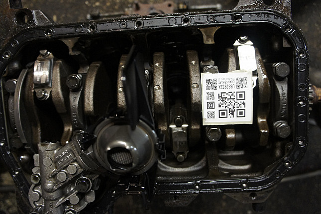 Фотография блока двигателя без поддона (коленвала) VW AGD