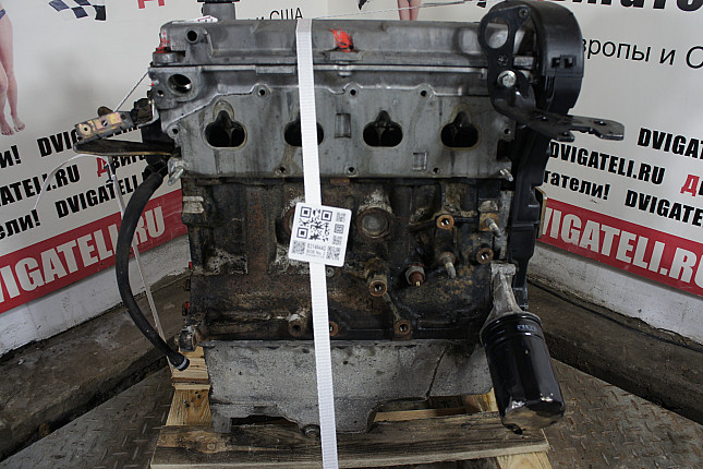 Двигатель вид с боку Ford RKB