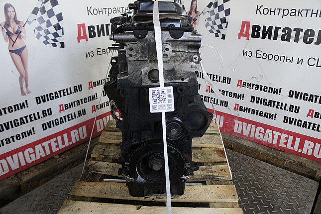 Двигатель вид с боку VW AGZ