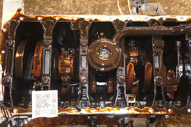 Фотография блока двигателя без поддона (коленвала) VOLVO B 5244 S