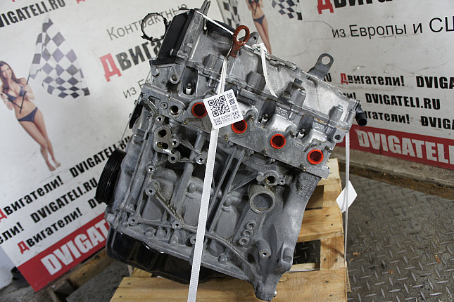 Двигатель вид с боку VW CBZB