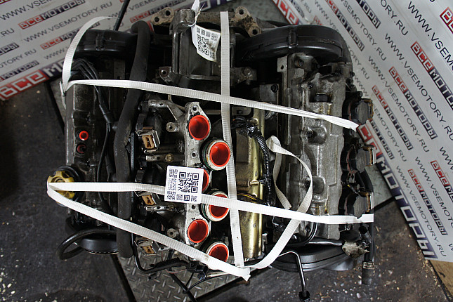 Фотография контрактного двигателя сверху LAND ROVER 25 K4F