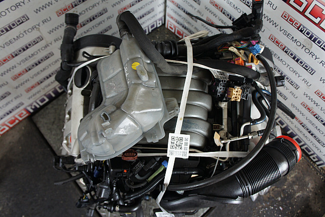 Фотография контрактного двигателя сверху AUDI AVK