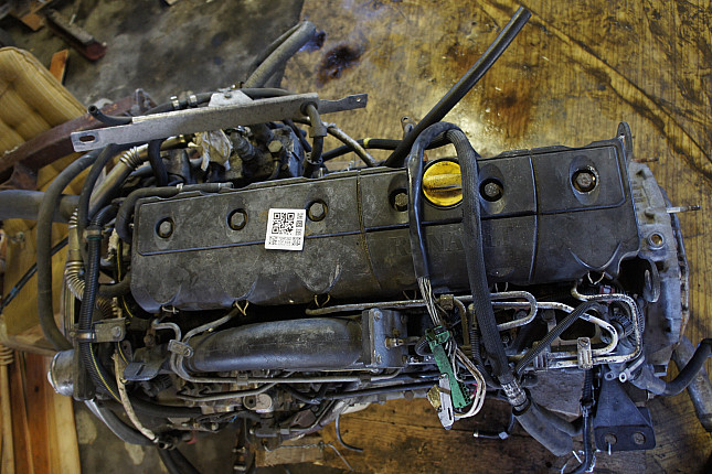 Фотография контрактного двигателя сверху Renault dci 6A