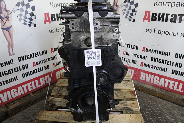 Двигатель вид с боку VW AGZ