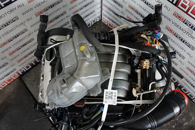 Фотография контрактного двигателя сверху AUDI AVK
