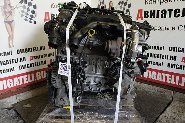 Двигатель вид с боку Citroen 9HX (DV6ATED4)