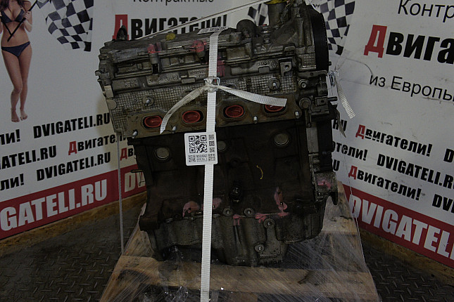 Двигатель вид с боку Renault K4M 760